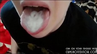 射在里面:热辣可爱的...