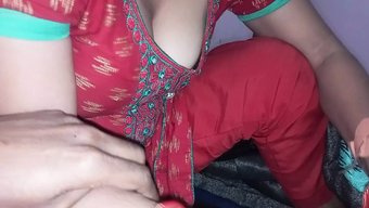 少女(18+)在印度...
