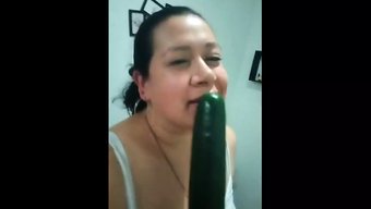 墨西哥熟女的大自然乳...