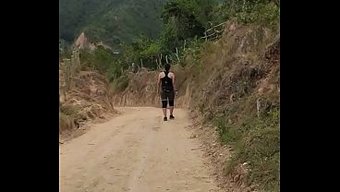 大奶拉丁熟妇应陌生人...