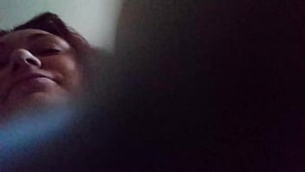 与前女友阿曼达·琼斯...