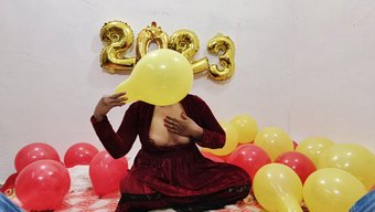 一群印度男人和他们的...