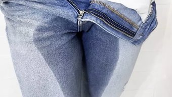 大奶保姆被她的阴道湿...