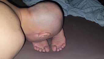 继子有恋足癖,所以妈...
