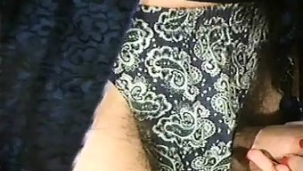 意大利主妇的经典色情片