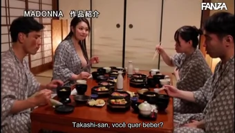 在日本与怀孕的继母和...