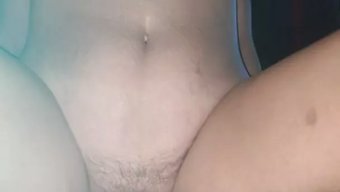 大奶妈妈在自制色情视...