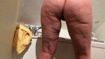 阿斯特里德饥渴的肛门被操