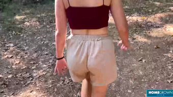 漂亮的女人喜欢口交和...
