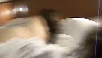 大奶少女被牛仔操的高清视频