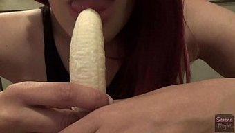 香蕉口交训练变态了