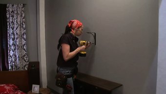 德国丰满的熟女爬上男...