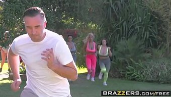 巨乳骚货们的大屌硬核...