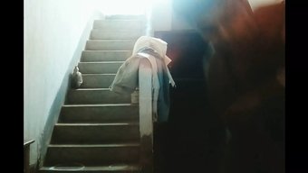 印度少女的阴户在这个...