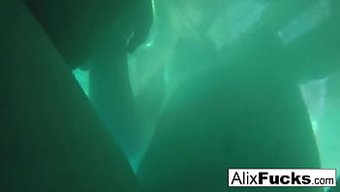 Alix和jenna...
