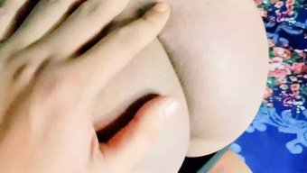 湿润的阴道:惊人的妻...