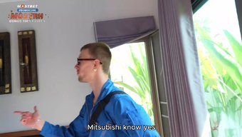 金发骚货带着偷情的p...