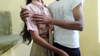 他学校的女朋友喜欢脏...