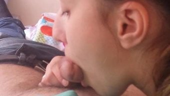 欧洲男人接受专家口交技巧