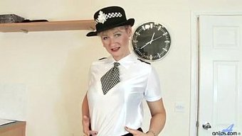 拥有大自然乳房的熟女...