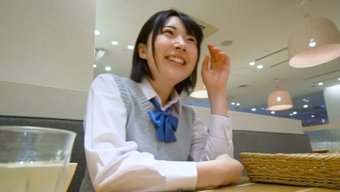 和日本大学生做爱:第7部分