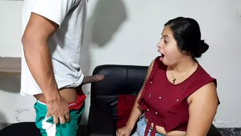 口交求欢:一个性感的...