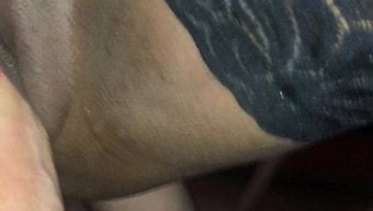 诱人的妻子和她的丈夫...