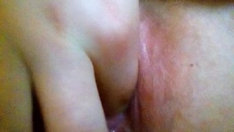 阴道游戏:看女孩自慰