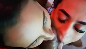 老婆邀她那火辣的闺蜜...