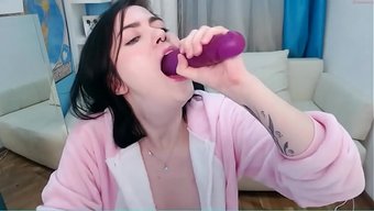 “肛门”和“女性肛门...