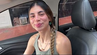 我给闺蜜的男友足交口交