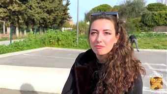 年轻的法国美女,天然...