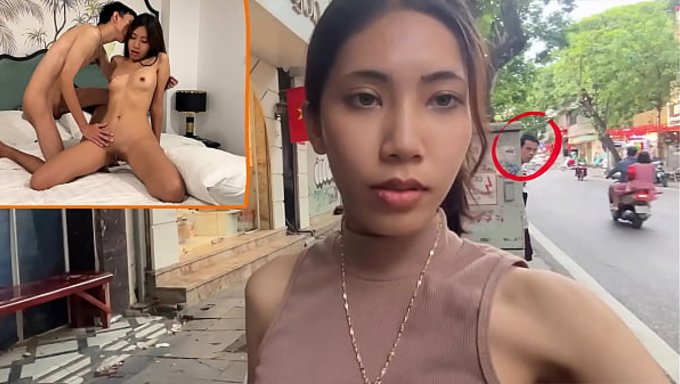 陌生人跟着贝拉,然后事情变得火热,以一种亲密的方式。