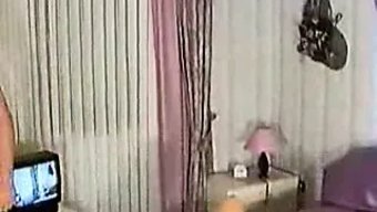 加拿大熟女夫妇的自制视频
