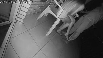 和朋友的老婆一起进入...