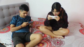 大屁股和粗暴的性爱:...