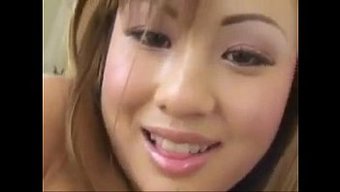 这对兴奋的情侣享受肛交快感