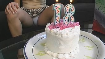 金发少女(18+)享...