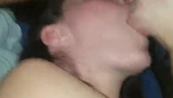 用手指自慰 - 自制视频