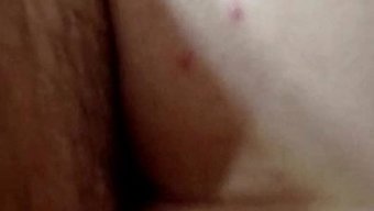 业余色情片中的美丽胖女人