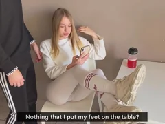 少女女友在桌子上变态...