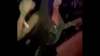 戴上后宫:与亚洲团体...