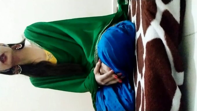 印度妻子第一次体验深喉快感