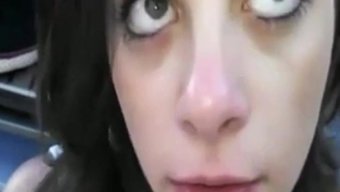 与可爱的小鲜肉自制盒子性爱