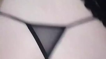 绿帽丈夫的妻子被他的...
