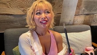 火辣的女人是个荡妇,...