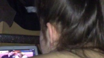 用手指刺激我惊人的欧洲阴道
