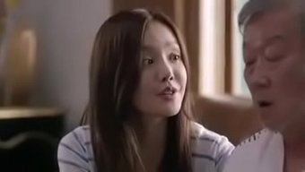 我有一个亚洲孙女,她...