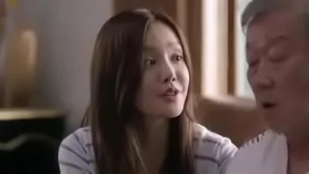 我操了我的亚洲孙女,...
