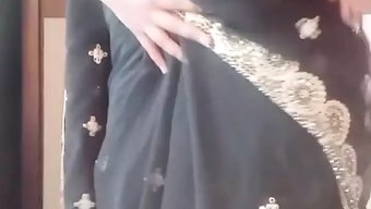 不受控制的潮吹:印度...